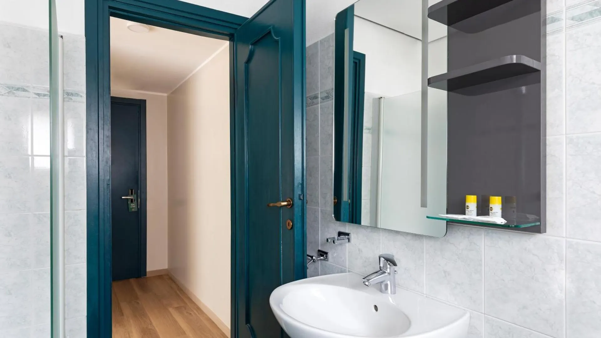 B&B Hotel Como City Center