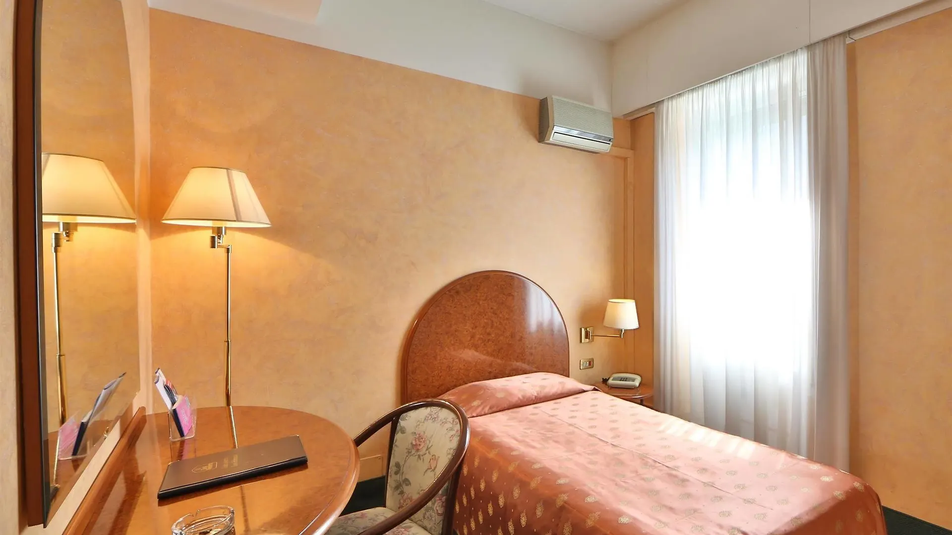 B&B Hotel Como City Center Olaszország