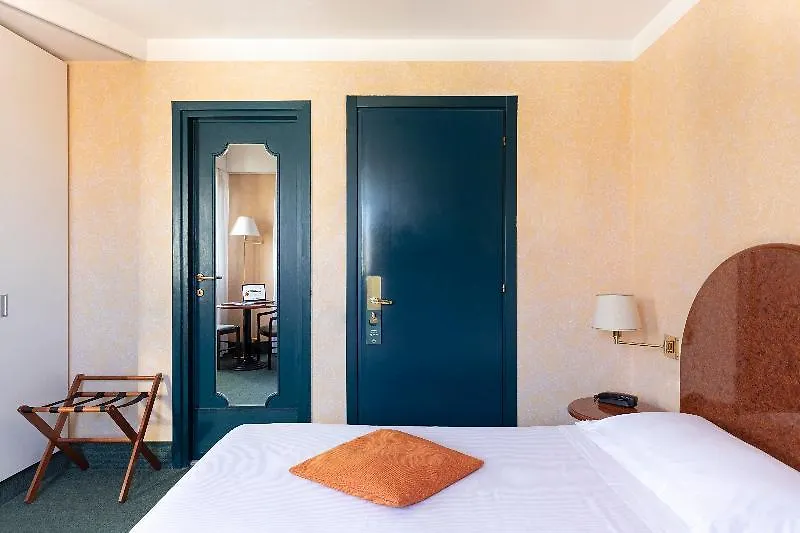 B&B Hotel Como City Center
