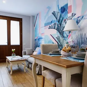  Apartment Lora Luxury House