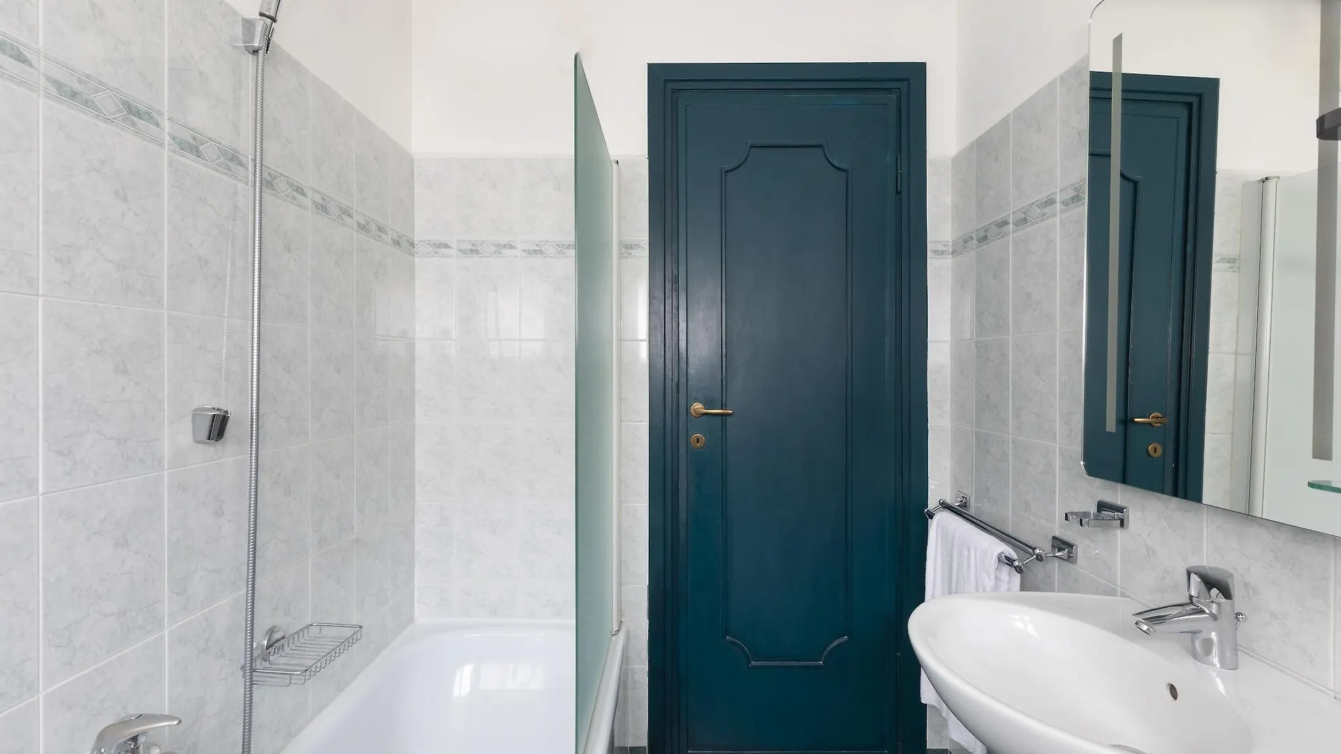 B&B Hotel Como City Center Italy